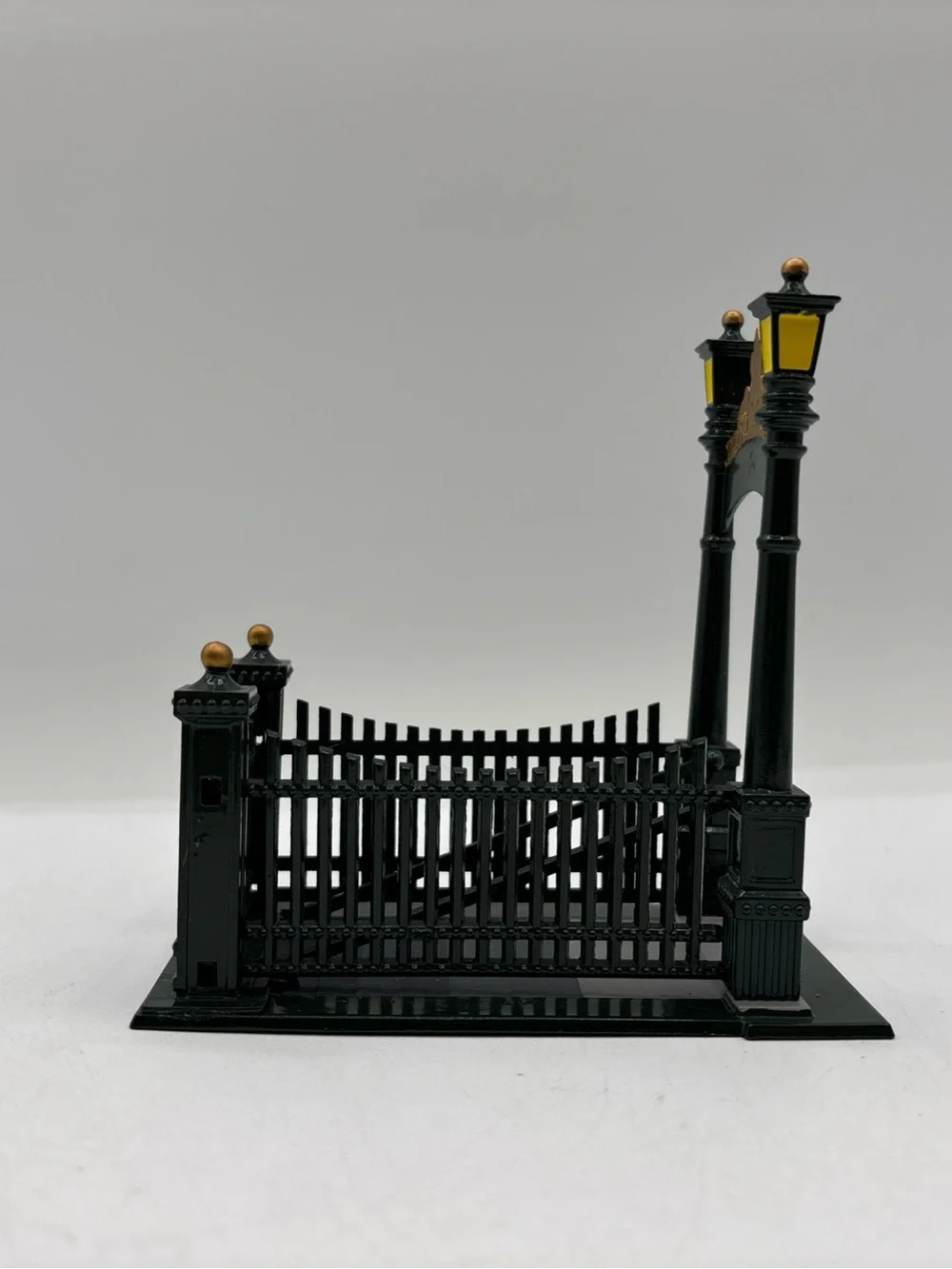 Department 56 1991 Vintage Heritage Village City Subway Entrance 5541-7 Retired